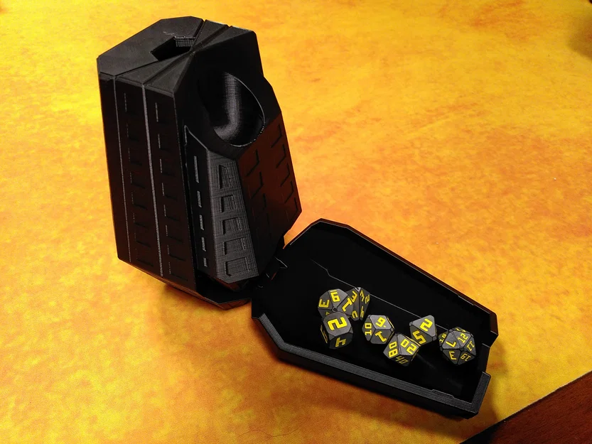 The Monolith Dice Tower – Tháp thả xúc xắc phong cách tàu vũ trụ - Image 5