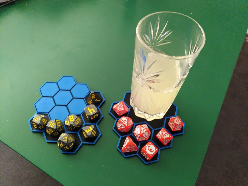 Coaster Game Drink And Roll – Lót Ly Kèm Khay Đựng Dice - Image 1