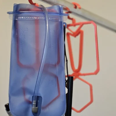 The Bladder Buddy: Giải pháp sấy khô hydration pack tối ưu (parametric)