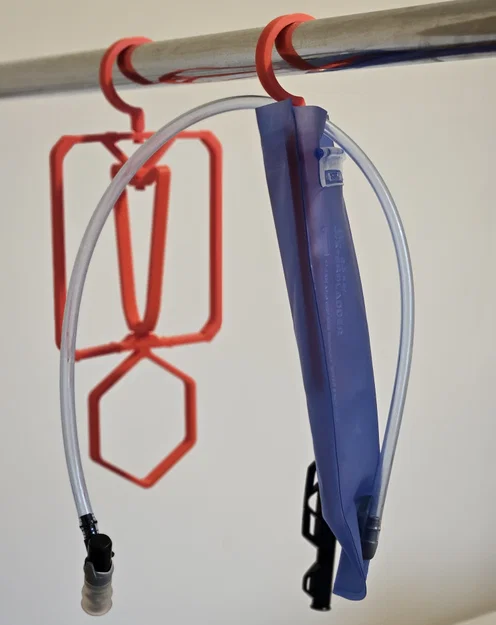 The Bladder Buddy: Giải pháp sấy khô hydration pack tối ưu (parametric) - Image 3