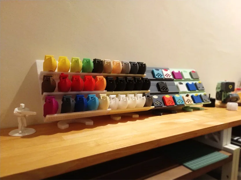 Kệ Trưng Bày (Display Stand) Chỉnh Góc Nghiêng - Image 1