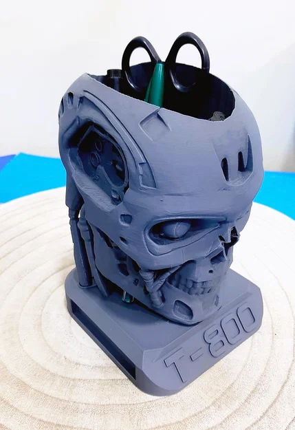 Mô hình 3D ống cắm bút Terminator T-800 siêu ngầu cho bàn làm việc - Image 3