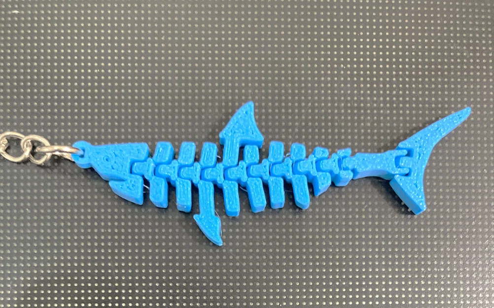 Móc khóa cá mập khớp nối (Articulated Shark Keychain) - Image 2