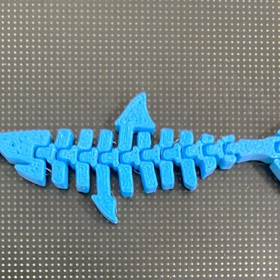 Móc khóa cá mập khớp nối (Articulated Shark Keychain)