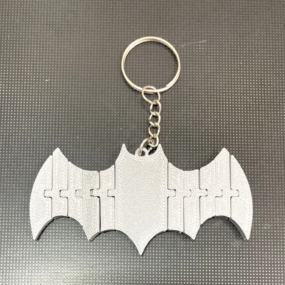 Móc khóa dơi khớp nối (Articulated Bat Keychain)