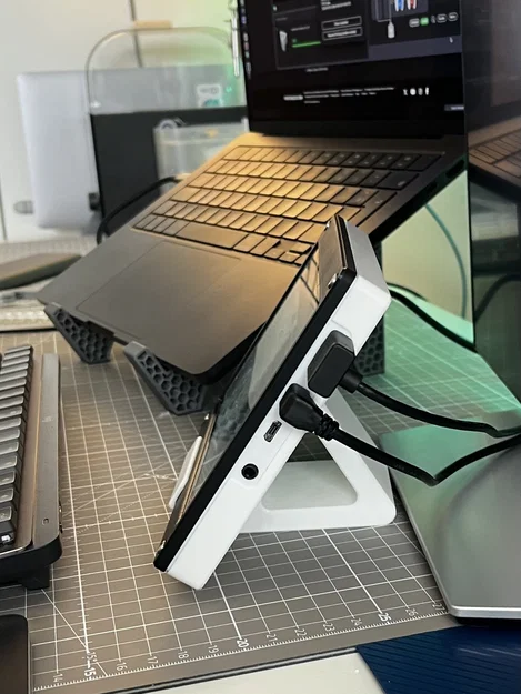 Vỏ để bàn cho màn hình Waveshare HDMI 7 inch - Image 7