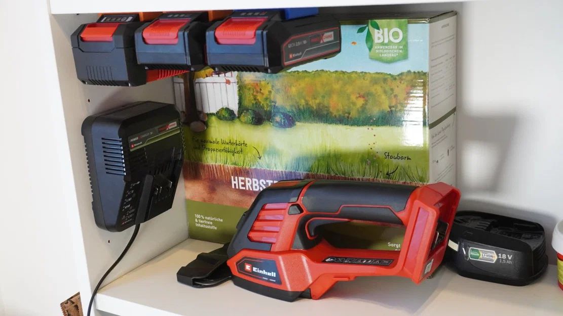 Giá treo pin Einhell PXC Power X Change + gá trạm sạc 3A - Image 1