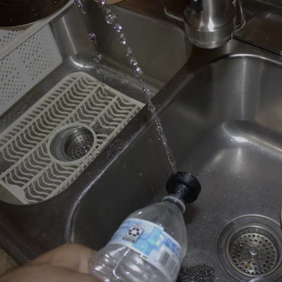 Universal Bidet – Vòi rửa gắn chai đa năng