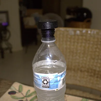 Universal Bidet – Vòi rửa gắn chai đa năng