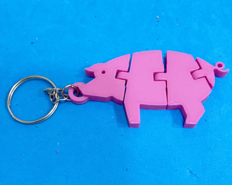 Móc khóa chú heo khớp nối linh hoạt 3D (Articulated Pig Keychain) - Image 1