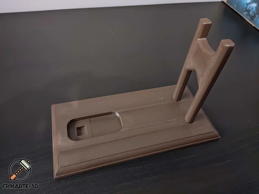 Chân Đế Trưng Bày Súng Makarov (Makarov Gun Display) - Image 4