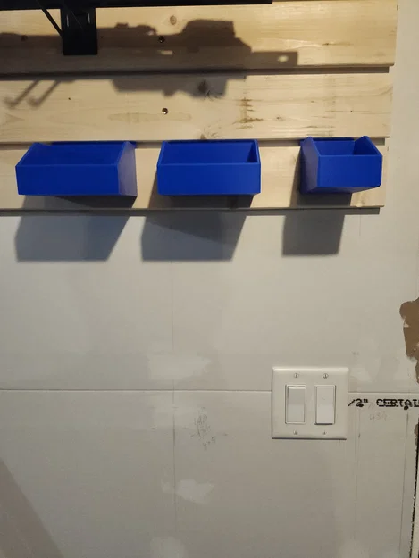 Bộ Khay Chứa Đồ Slat Wall Bins Gắn Tường Tiện Lợi (3 Kích Thước) - Image 3