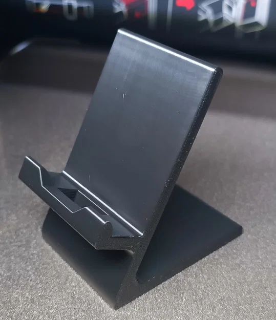 Kệ đỡ điện thoại có chừa cổng sạc - Image 1