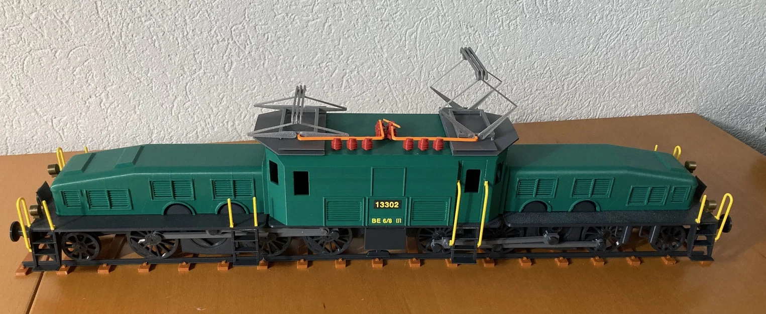 Đầu máy Swiss Railways Crocodile CE 6/8 iii tỉ lệ 1:32 - Image 4