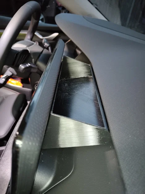 Skoda Octavia NX - ngăn chứa phía trước - Image 1