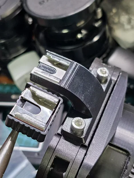 Ngàm chuyển ALPA Cold Shoe Adapter Type 1 cho máy ảnh chuyên nghiệp - Image 1