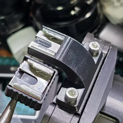 Ngàm chuyển ALPA Cold Shoe Adapter Type 1 cho máy ảnh chuyên nghiệp