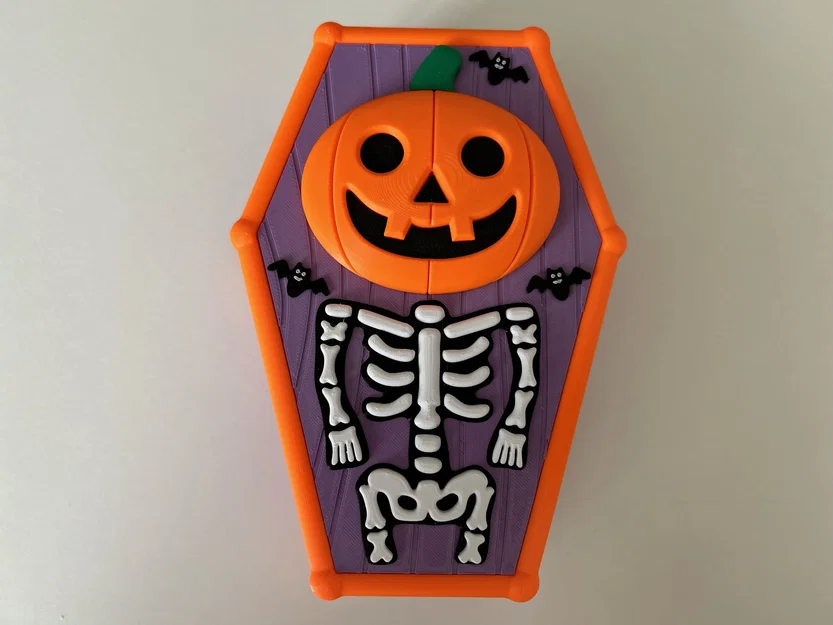 Hộp Kẹo Halloween Hình Quan Tài Cho Bé (Khóa Mở Bằng Đầu Bí Ngô) - Image 3