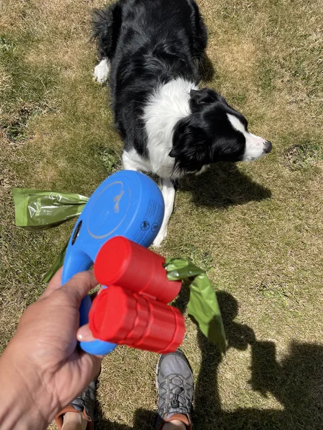 Hộp túi phân & hộp treat cho dây dắt Flexi (dùng tay trái/phải) - Image 1