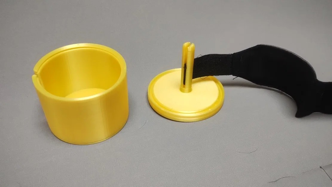 Hộp/Con lăn cuộn băng quấn tay Boxing (Boxing wrap roller / container) - Image 2