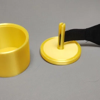 Hộp/Con lăn cuộn băng quấn tay Boxing (Boxing wrap roller / container)
