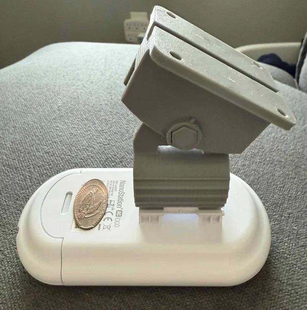 Giá treo tường tùy chỉnh cho thiết bị Ubiquiti 5AC Loco in 3D - Image 2