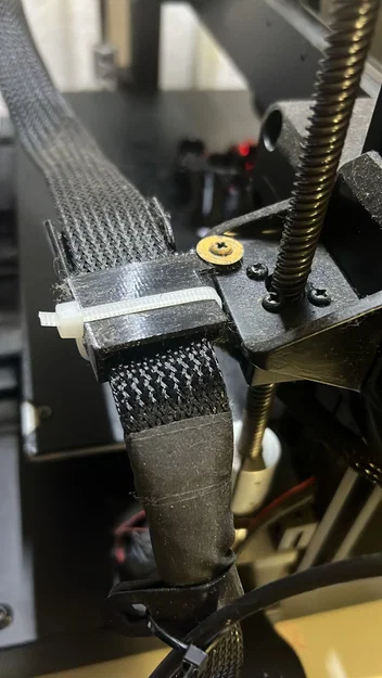 Bộ dẫn hướng cáp cho máy in 3D Artillery Sidewinder X4 Plus - Image 1