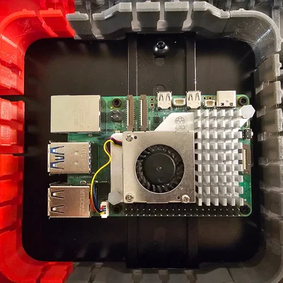 Ngàm DIN low profile offset cho Raspberry Pi 3B/4/5, kẹp DIN chặt hơn (kèm STEP)