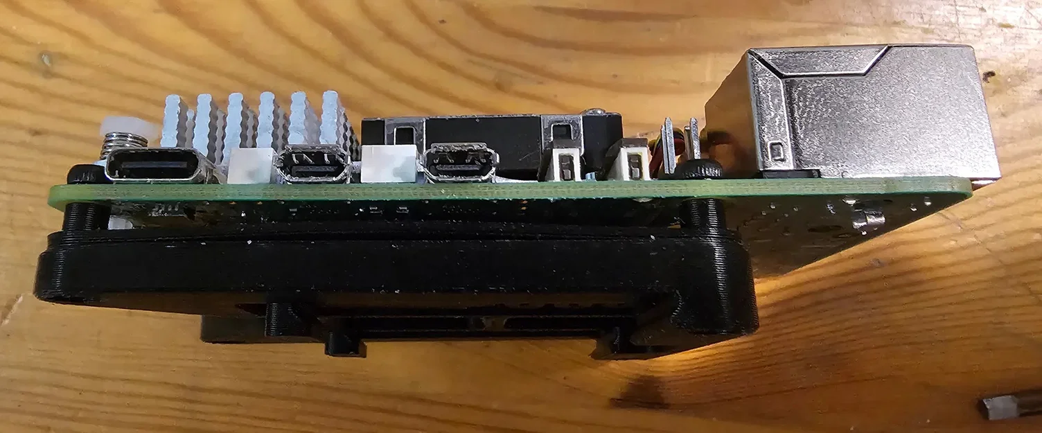 Ngàm DIN low profile offset cho Raspberry Pi 3B/4/5, kẹp DIN chặt hơn (kèm STEP) - Image 4