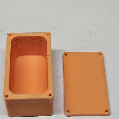 Hộp tùy chỉnh kích thước kèm nắp và 4 con ốc
