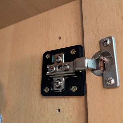 Tấm đệm phục hồi bản lề tủ (Flat Hinge Repair Plate) in 3D