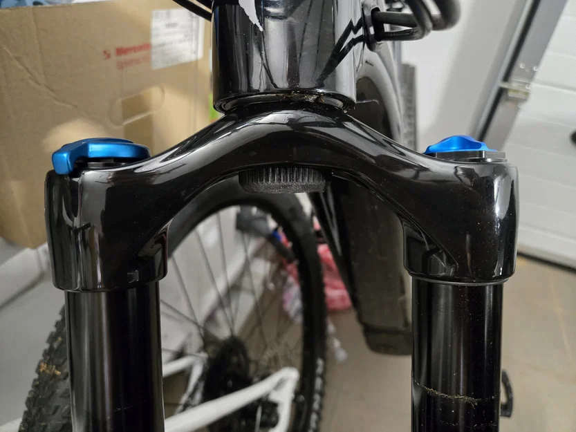 StealthTag (AirTag giấu trong cổ phuộc/steerer) MTB - Image 3