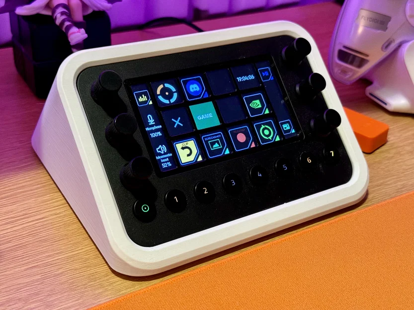 Loupedeck Live: Chân Đế Nghiêng 40° (Angled Stand) - Image 1