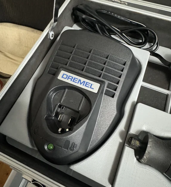 Khay Đựng Sạc Pin Dremel Chuẩn Gridfinity Gọn Gàng - Image 1