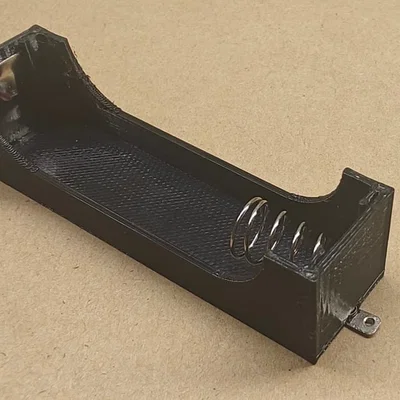 Hộp/khay giữ pin 18650 (18650 holder/case)