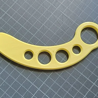 Banana Fidget Karambit - Mô hình 3D đồ chơi xoay tay độc đáo