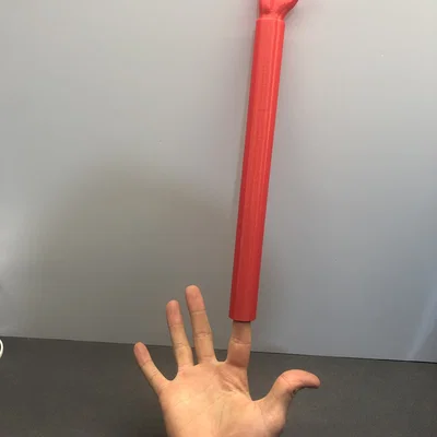 Bàn tay gãi lưng tí hon – Nối ngón siêu dài (Tiny Back Scratcher Hand)