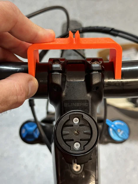 Dụng cụ canh thẳng phuộc (Fork alignment rescue tool) - Image 1