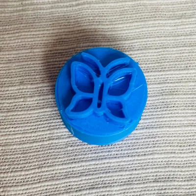 Con dấu hình bướm 3D (Butterfly Stamp) in thủ công trên đất sét