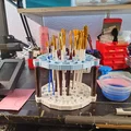 Giá đỡ cọ vẽ xoay 3D tiện lợi cho góc làm việc sáng tạo - Thumbnail 3
