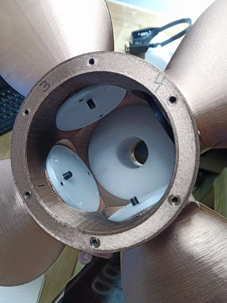 Chân vịt tàu CPP Marine propeller (Controllable Pitch Propeller) - Image 3