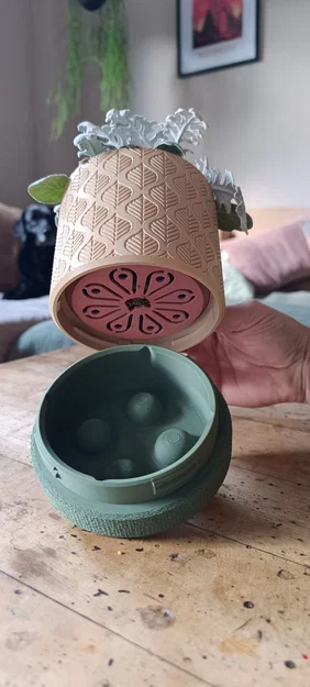 Wall Planter 1.28 Leaves - Image 2