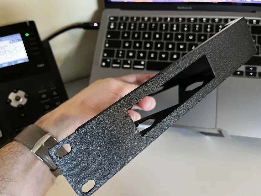 Adapter gắn rack cho thiết bị TP-Link Omada (ER605/OC200) - Image 3