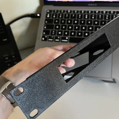 Adapter gắn rack cho thiết bị TP-Link Omada (ER605/OC200)