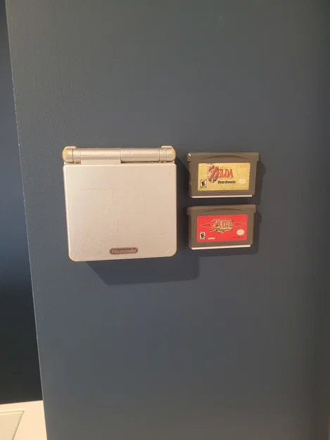 Kệ Treo Tường Trưng Bày Gameboy Advance SP - Image 1