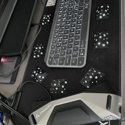 Bệ marker theo dõi quét 3D dạng xếp chồng (Stackable 3D scanning tracking marker platform)