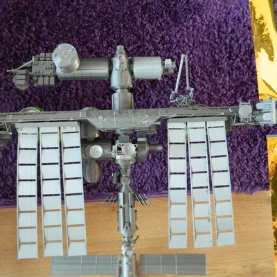 ISS 1:100 – Mô hình ISS in 3D (main truss ~1100mm)