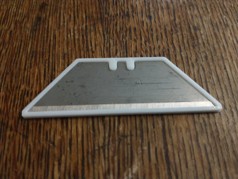 Mô hình lưỡi dao Stanley 1992 - Image 1