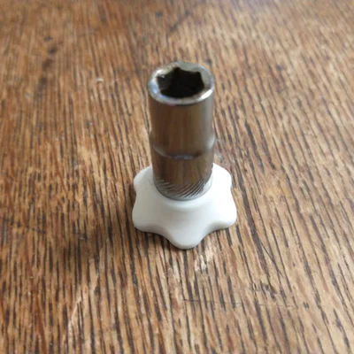 Cờ lê socket 1/4" dạng núm vặn ngón tay (Finger Knob)