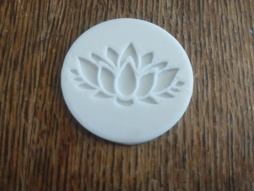 Mẫu in 3D đồng xu hoa sen (Lotus Coin) trang trí tinh tế - Image 1